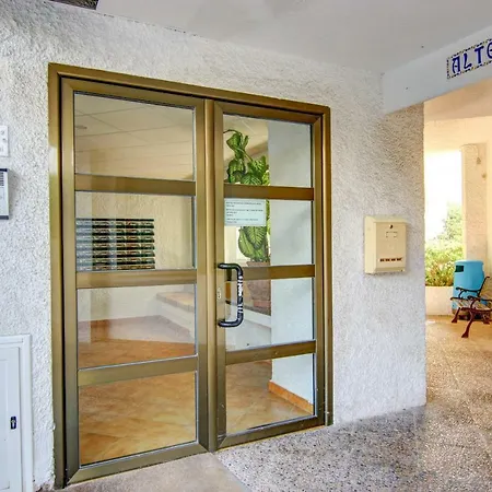 Cap Negret In Alteasol Apartment